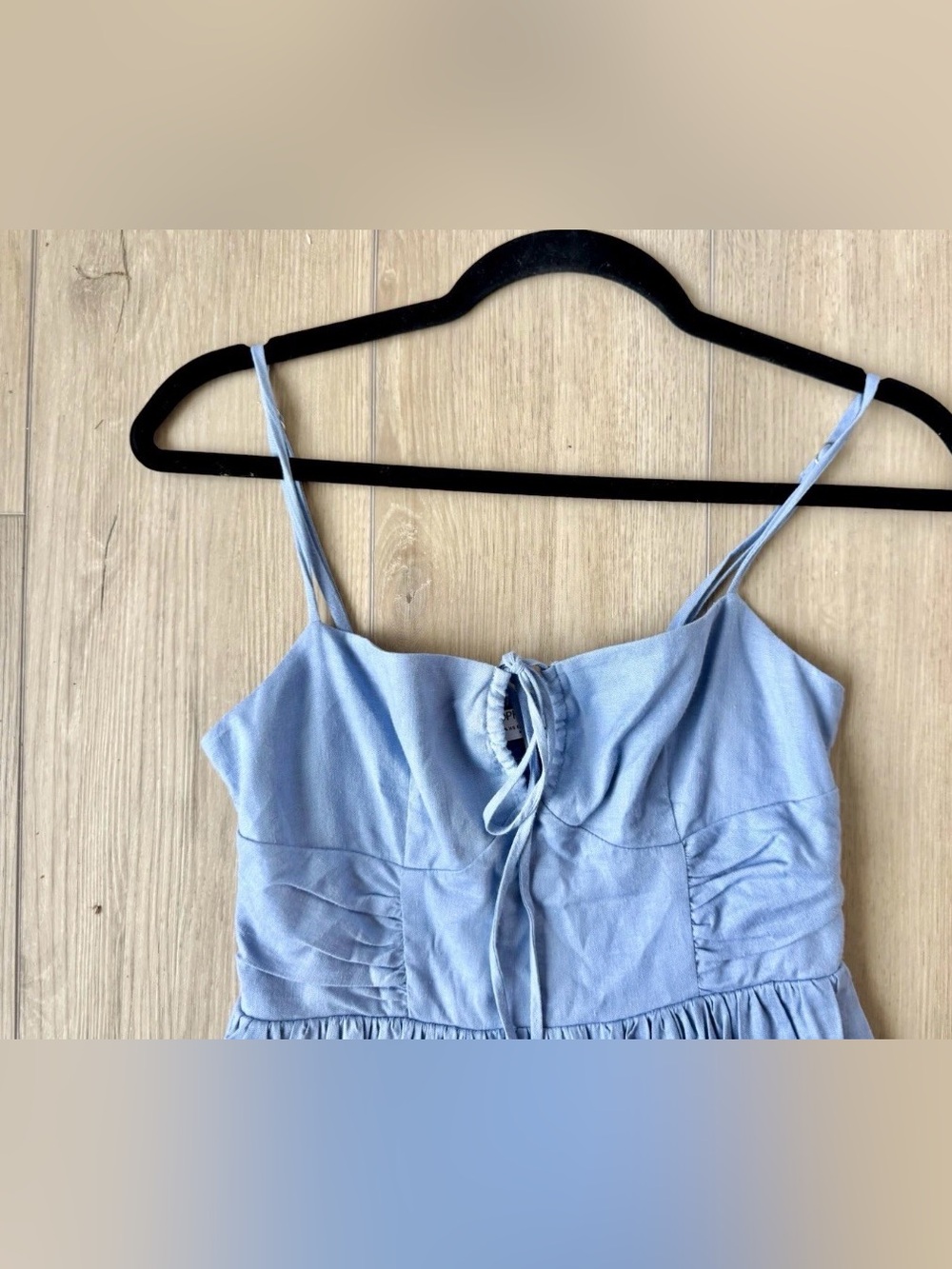 Sophie Rue Finn Dress XS
French Blue Tie Front Midi Smocked Back EUC Coastal EUC - Picture 8 of 14